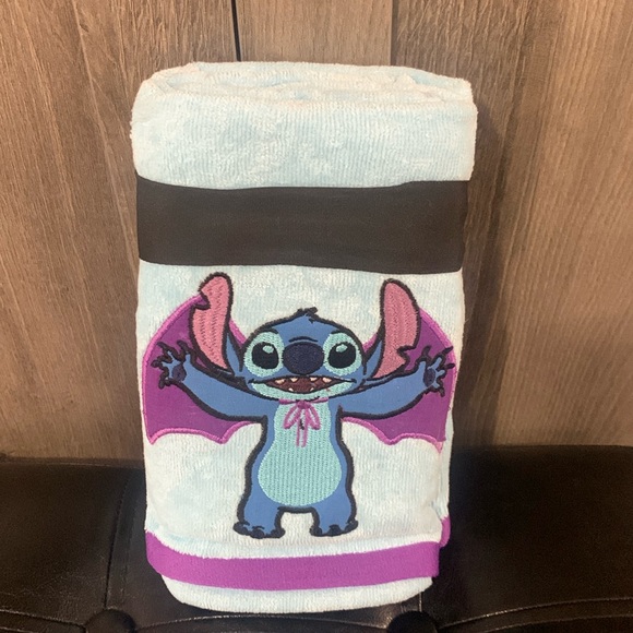 New Halloween Bat Stitch Standing On Light Blue Cotton Hand Towels Pack Of 2 - Picture 5 of 10